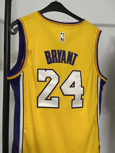 Retro Retired Kobe Bryant #24 Lakers Basketball Jersey Stitched - Gelb
