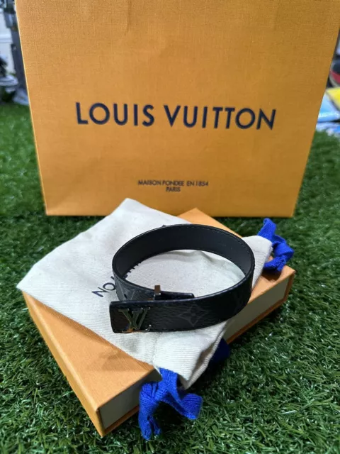 Authentic LOUIS VUITTON Monogram Eclipse Brassle LV Slim 19cm M6456E  Bracelet