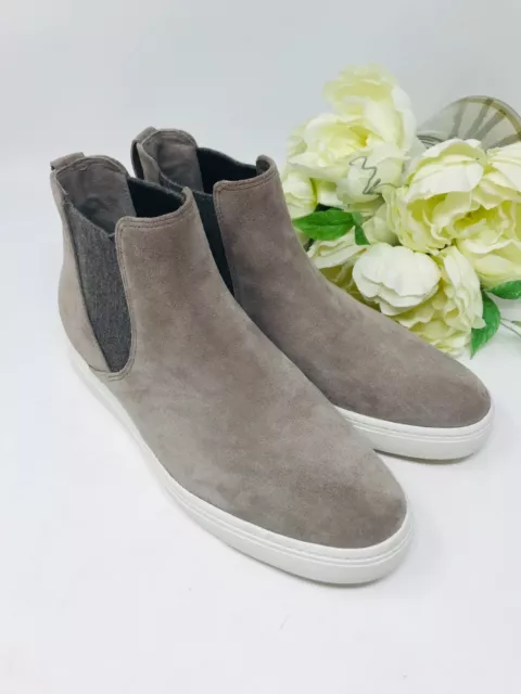 VINCE Newlyn Chelsea Slip On Sneaker Womens Size 7.5. Nubuck Suede Boots Grey