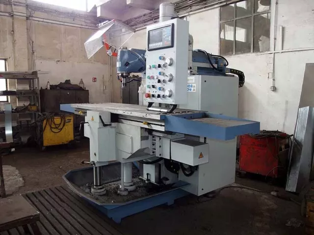 Variomill FU2000E Österreich 11/2020 Tisch 2000x500 mm /#T D1IM 7176 3