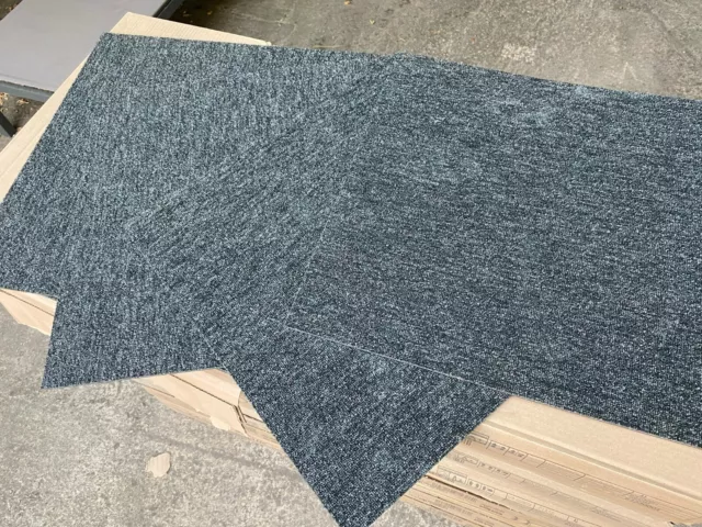 Lot de dalles de moquette plombante (Balsan Avenue Gris Anthracite - 85m²)