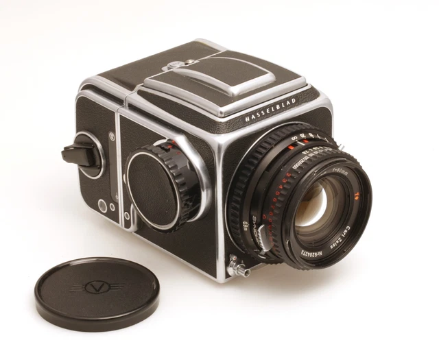 Hasselblad 500C/M mit Carl Zeiss C Planar 2,8/80 mm T* und Magazin A12