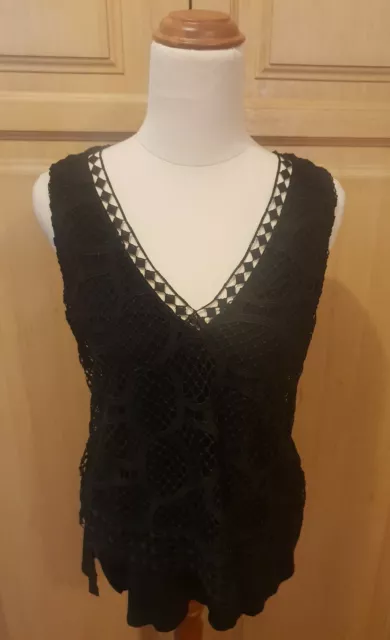 Lovely WITCHERY Black Sleeveless Lace overlay Blouse Size Small - Good Condition