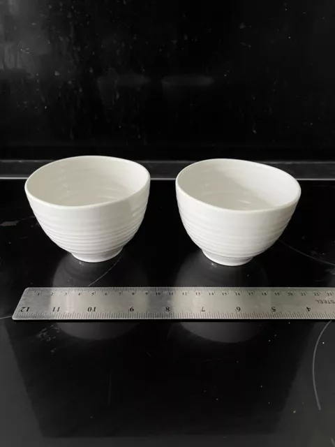 Pair of Sophie Conran for Portmeirion Small White Ripple Pattern Bowls Unused.