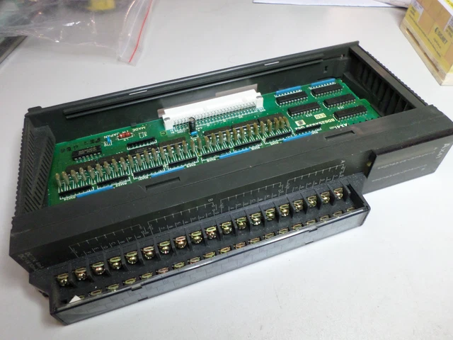 MITSUBISHI MELSEC INPUT MODULE - 32 POINT SINKING - AX41 - 12/24DC ...
