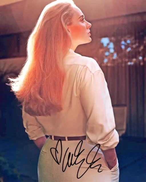 A fantastic 10x8 Autographed Photo of Adele & CoA