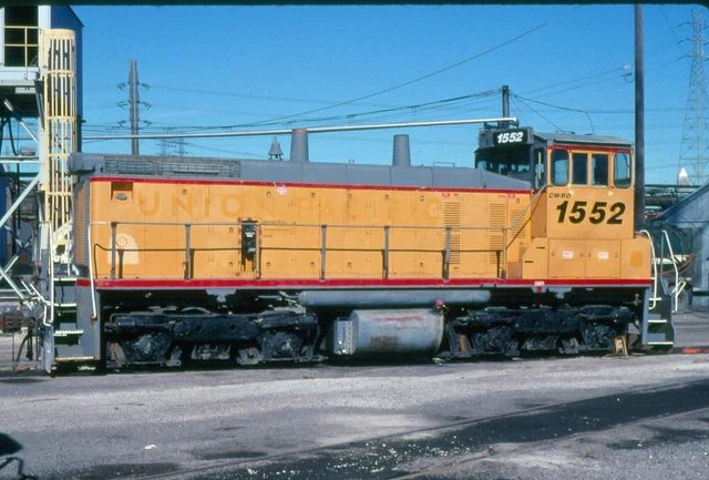 CWRO 1552 SW-1500, Cleveland, OH, 09/05; Kodachrome Original