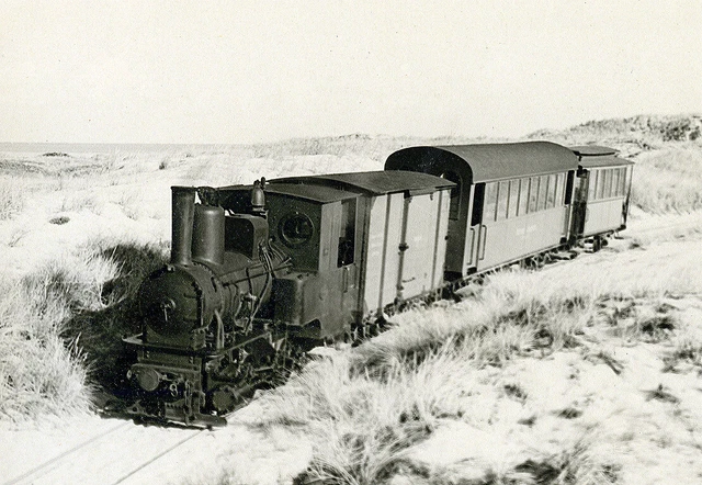 Inselbahn Amrum: Zug in den Dünen bei Norddorf (30er Jahre)