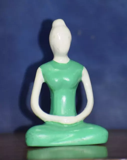 Meditación antigua Yoga Girl Figura miniatura II Decoración de mesa II Yoga...