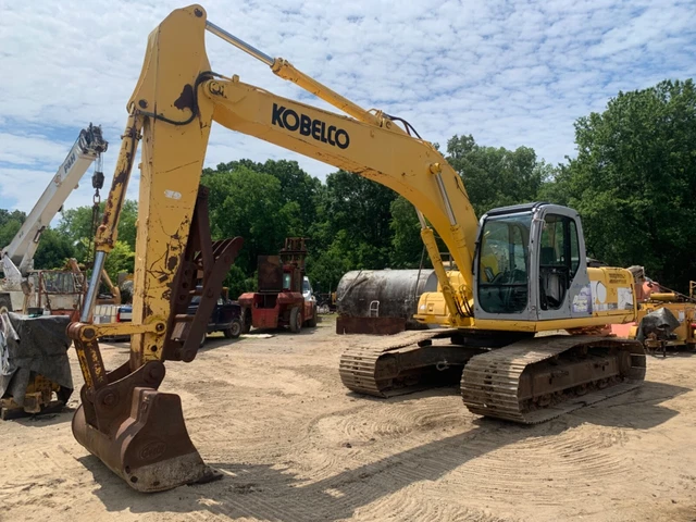 2006 Kobelco SK210LC excavator, clean and work ready, thumb