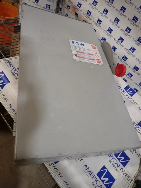 Cutler Hammer DH364FRK 200 amp 600 volt Fusible 3R Outdoor Disconnect