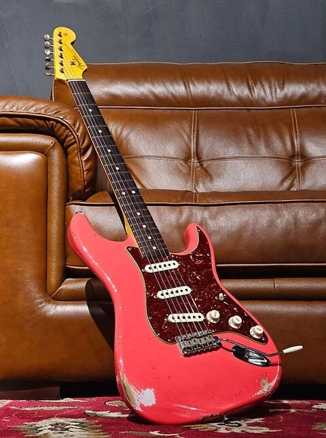 2017 Fender Custom Shop 63 Relic Stratocaster Faded Fiesta Red