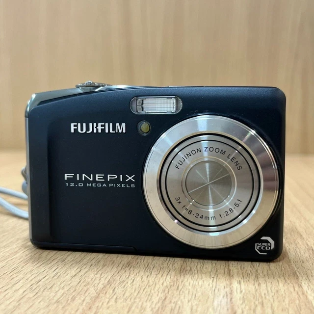 Fujifilm FinePix F50fd 12.0メガピクセル FUJIFILM | 企業情報 | ニュースリリース | デジタルカメラ