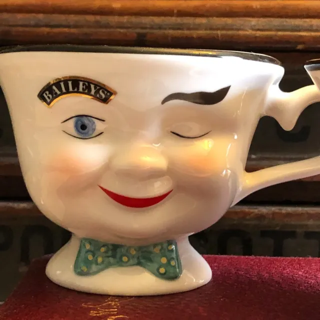 Bailey's Irish Cream Coffee Cups Mug Footed Winking Face 1996 Limited Edition