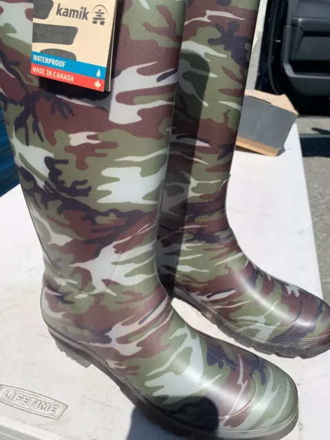 Kamik Women's "Squad" Boots, Camo, US 11 (BRAND NEW)