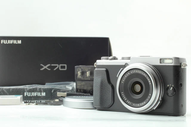 [MINT] Fujifilm X70 Silver 16.3MP Compact Digital Camera From JAPAN
