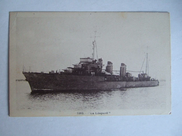 Cpa Militaria Contre-Torpilleur "Le Leopard" Marine De Guerre Classe Jaguar