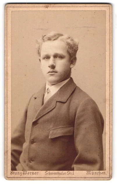 Fotografie Franz Werner, München, Schwanthaler-Str. 1, Junger Herr im Anzug mit