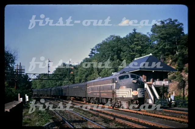 R DUPLICATE SLIDE - New York Central NYC 4045 Pass Action Riverside MA 1961