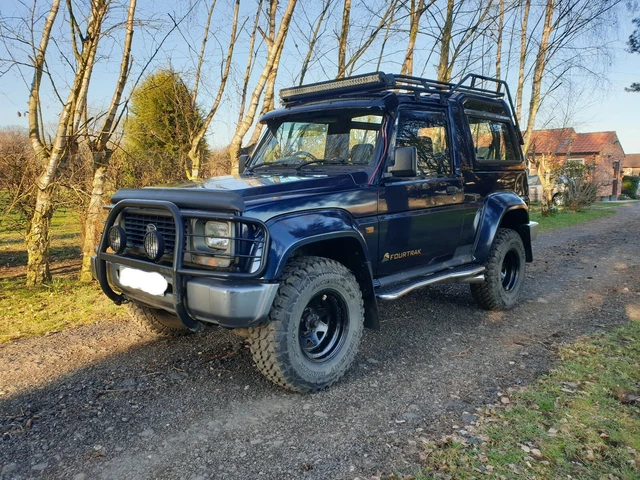 Daihatsu fourtrak off shop road modifications