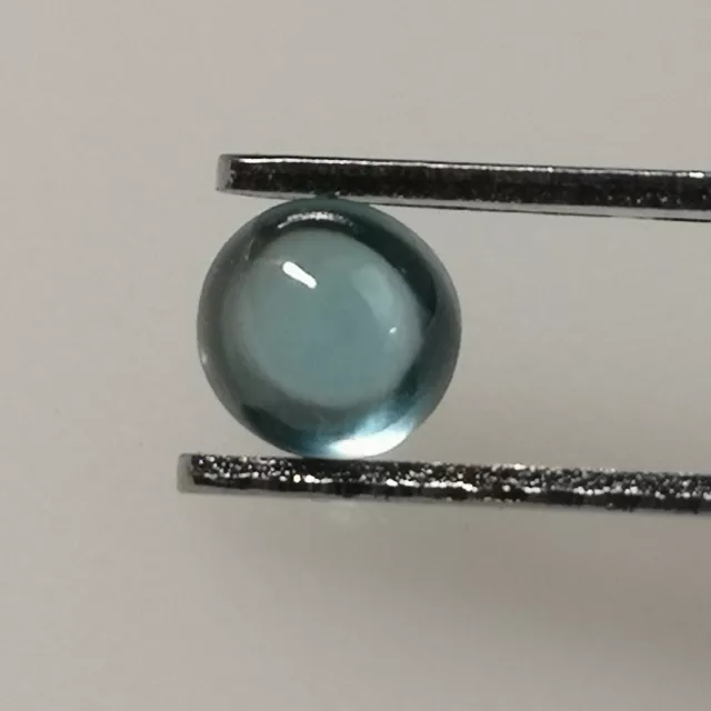 Zircon bleu naturel du Cambodge - Cabochon Rond 0.78 Carat - 4.4 x 3.0 mm