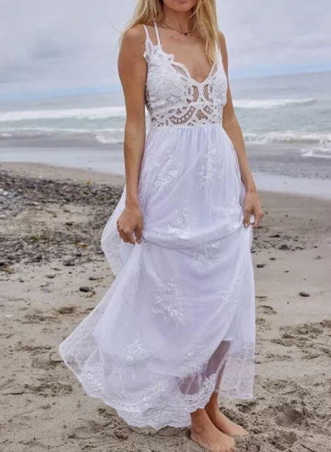 Magnolia Boutique $59 Paradise Scalloped White Lace Maxi Dress sz M NWT 2