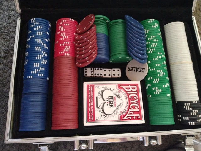 Vintage & Bicycle Poker Chip Travel Case 8" x 12" Cards Dice. Everything In Pic