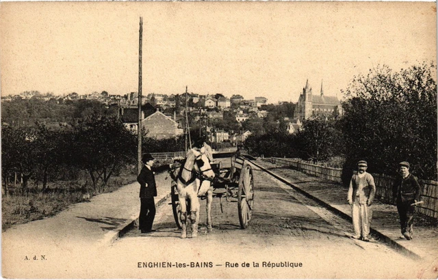 CPA Enghien les Bains Rue de la Republique FRANCE (1308537)