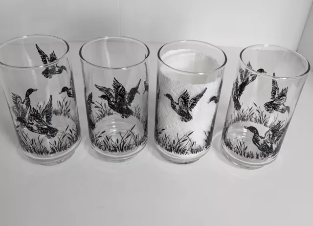 Set of 4 Libbey Black Duck Glasses Vintage Flying Ducks Mallard 5" Man Cave