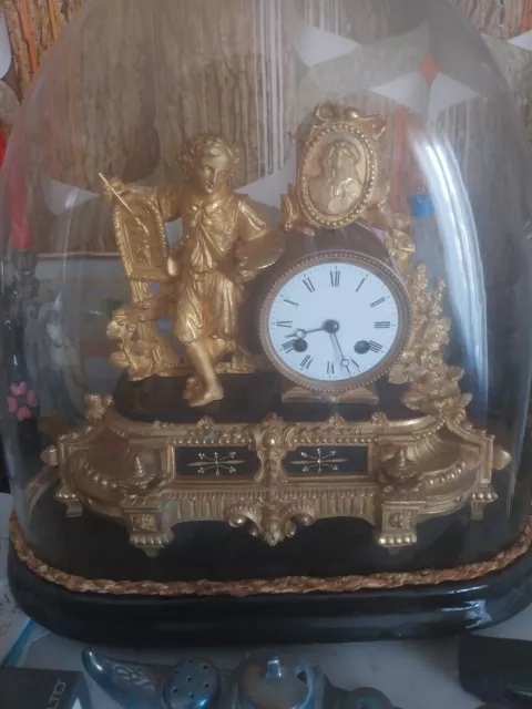 Ancienne Horloge, Pendule Romantique de cheminée en régule 1856 Guibout XIX°