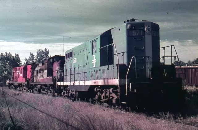 B&M boston & maine GP-7 1521 original slide