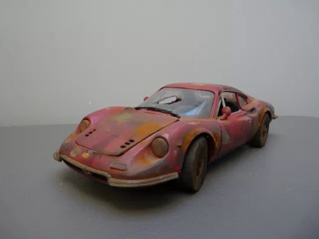 Ferrari Dino 246 GT Bj.1969 Scheunenfund / Handarbeitsmodell Anson Maßstab 1:18