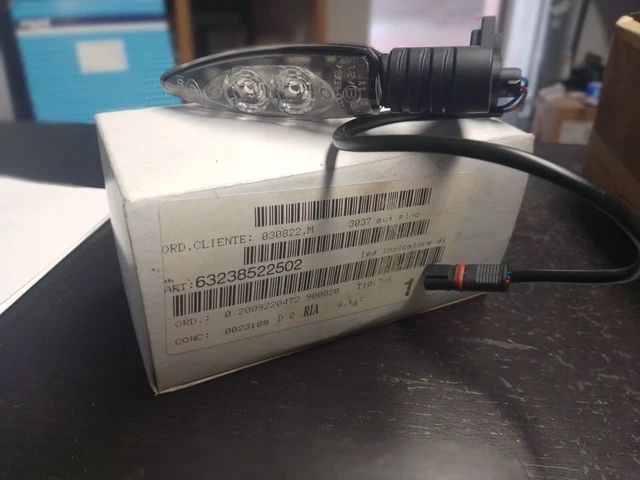 63238522502 ORIG BMW FRECCIA nuova mai montata