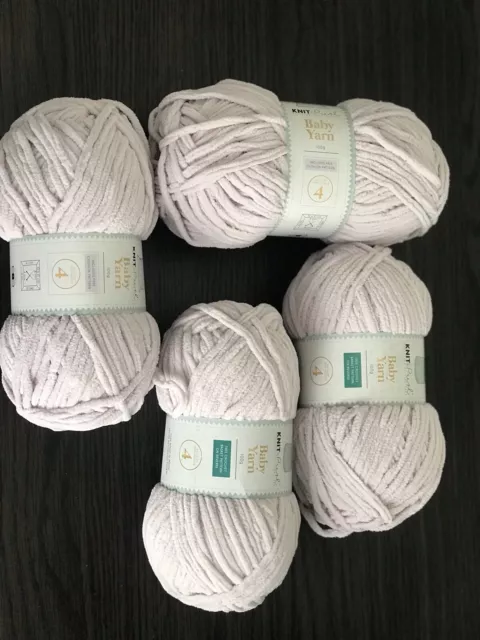 So Crafty Soft Baby Light Lilac/Heather Yarn  4 x 100g (Lot 2)