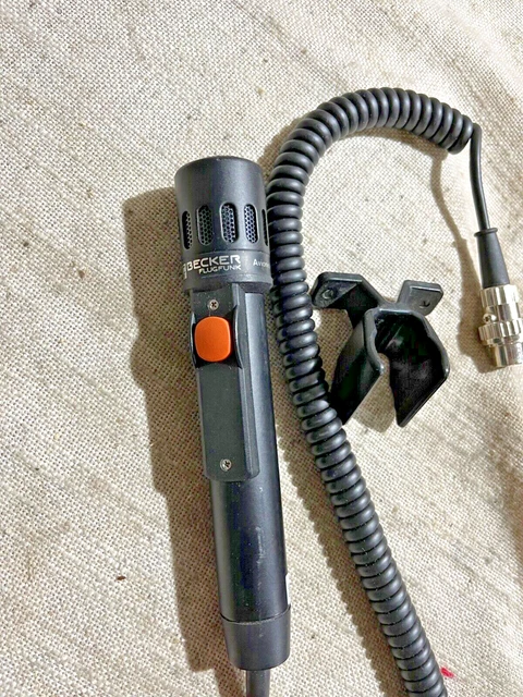 Becker Avionics 1PM012 High performance dynamic microphone