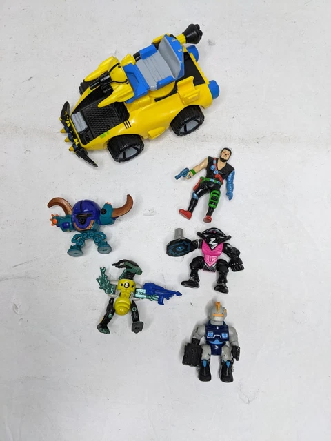 Vintage 6 Piece Galoob LGTI Zbots Micro Machines 1990s 2" PVC Figure Lot