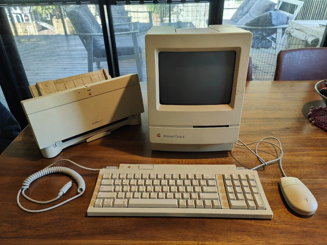 Apple Macintosh Classic Ⅱ M4150 s-l400.jpg