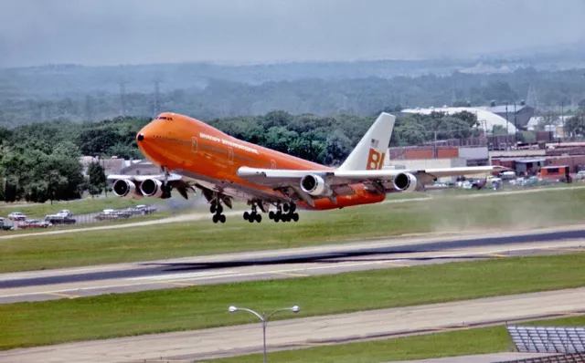 Braniff Airways Boeing 747 ((8.5"x11")) Print