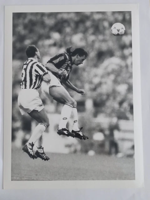 28 dicembre 1993, Roberto Baggio conquista il Pallone d’Oro - Tifo Brescia