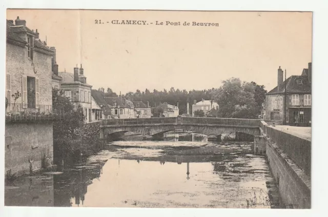 CLAMECY - Nievre - CPA 58 - Pont de Beuvron  - pli vers la gauche