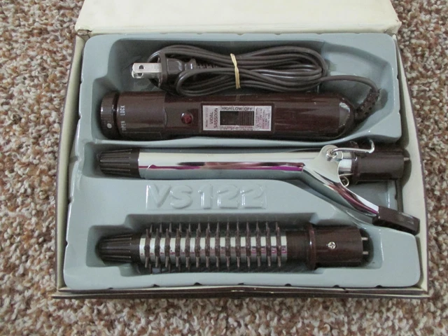 VINTAGE VIDAL SASSOON Curling Iron & Brush Set V Shaped  display picture 3