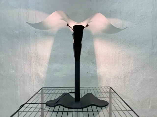 Italienische Tischlampe 80er Jahre Design D.Gabbiano für Giberti Memphis Aera