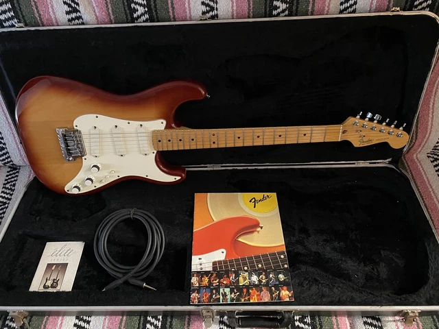 Fender Stratocaster Élite 1983.                         100% Originale  USA  CBS 2