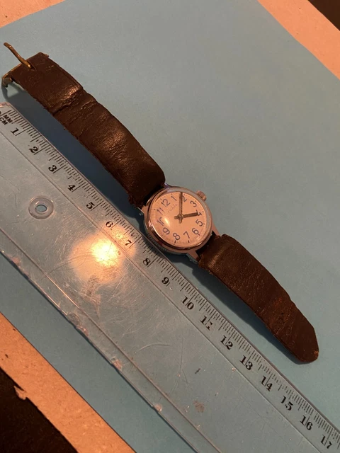Alte Ruhla Kinderuhr Armbanduhr - selten - blaues Ziffernblatt - defekt -