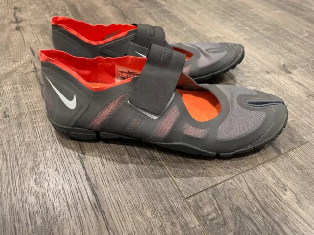 Free gym deals split toe