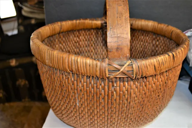 PRIMITIVE Willow Rice BASKET Antique Hand Woven Chinese w Wooden Handle Straw