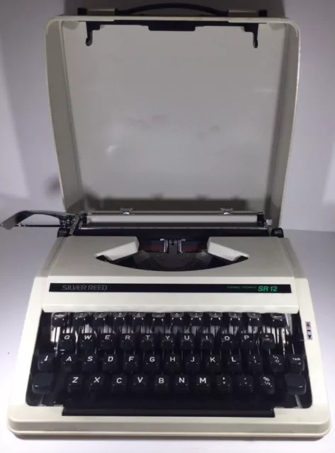 VINTAGE SILVER REED SR12 PORTABLE TYPEWRITER in WORKING ORDER Made in Japan