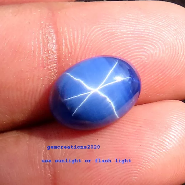 6 Strahlen Blauer Stern Saphir 9.55 Cts. (9x13x5 MM) Oval Cabochonschliff Lose