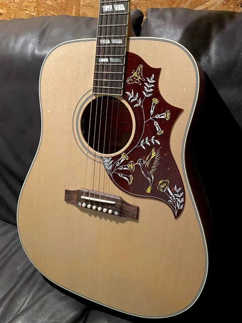 Gibson: Hummingbird Faded 21103075