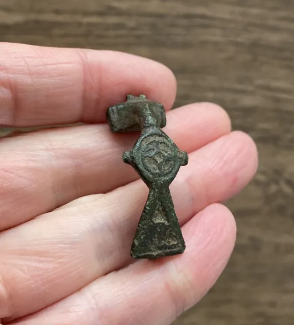 Romano-British. Enamelled Bronze Brooch. ‘Fantail’ Type, 1St-2Nd Century A.d.